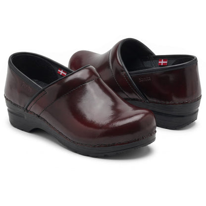 Pro. Cabrio Women's Clog in Bordeaux | Sanita