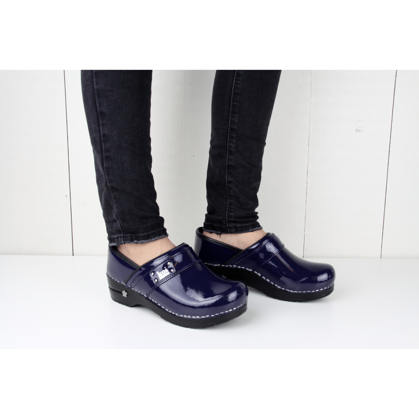 Lindsey Women's Koi Clog in Blue | Sanita