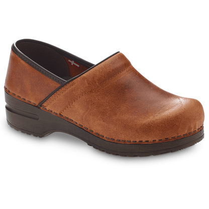 Errol Women's Clog in Cognac | Sanita