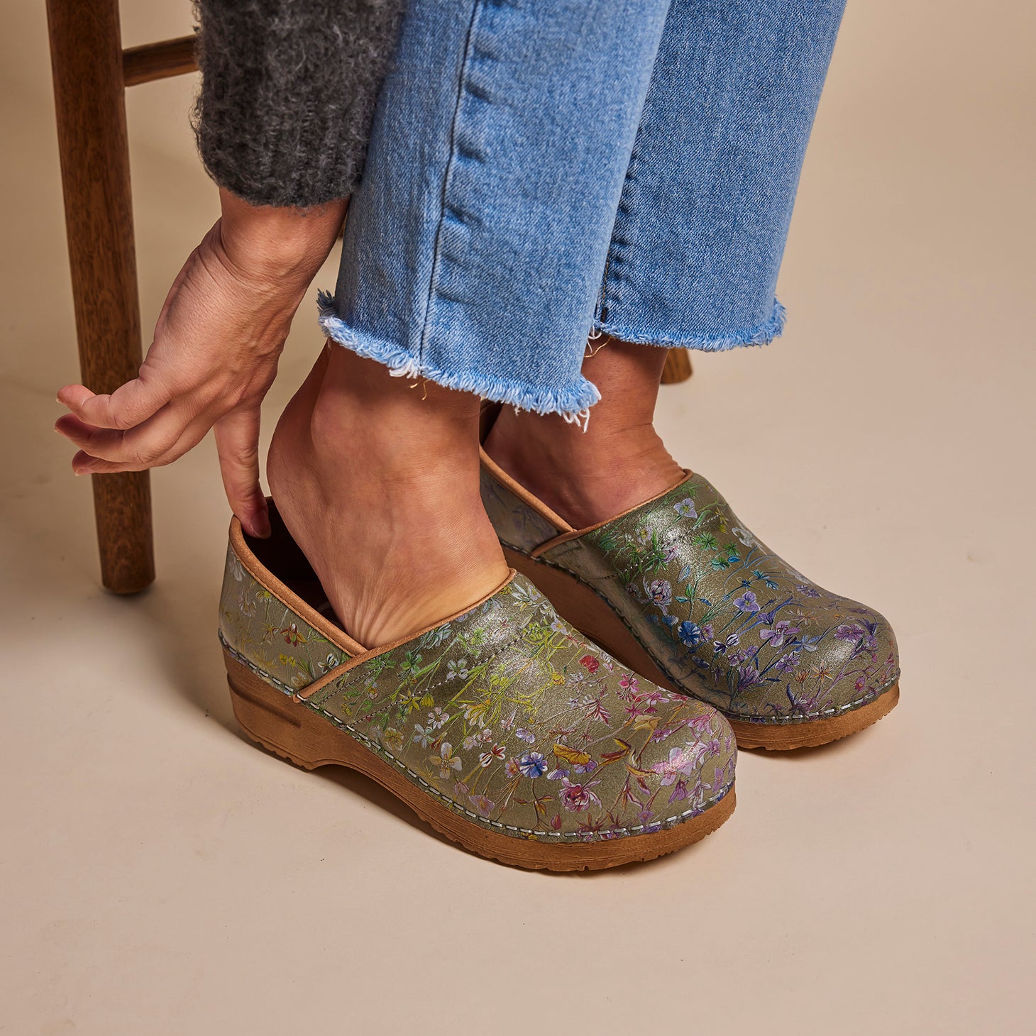 Fuchsia Women's Clog in Sage | Sanita