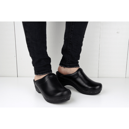 Sonja Cabrio Women's Clog in Black | Sanita