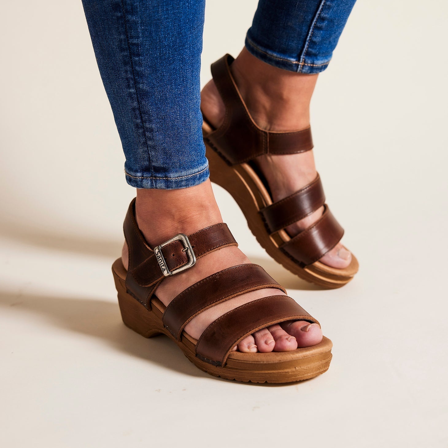 Sesso Women's Sandal in Brown | Sanita