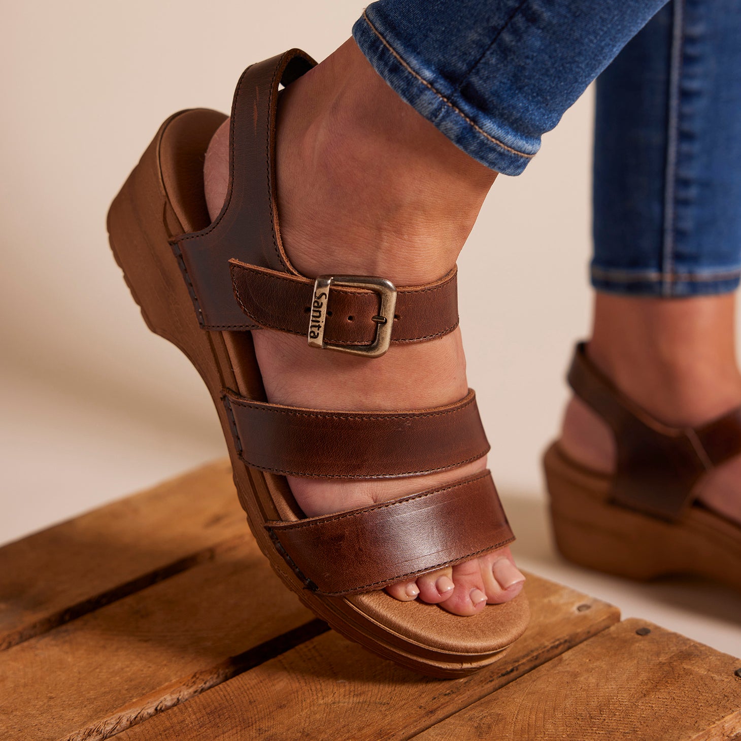 Sesso Women's Sandal in Brown | Sanita