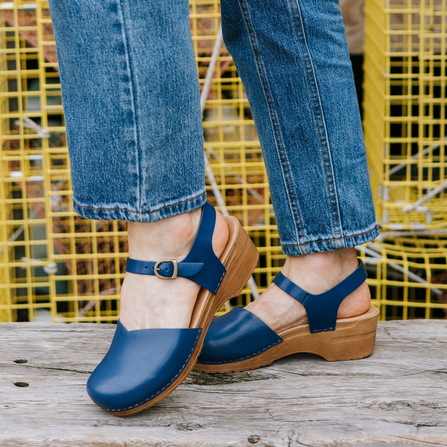 Sansi Women's Sandal in Navy | Sanita