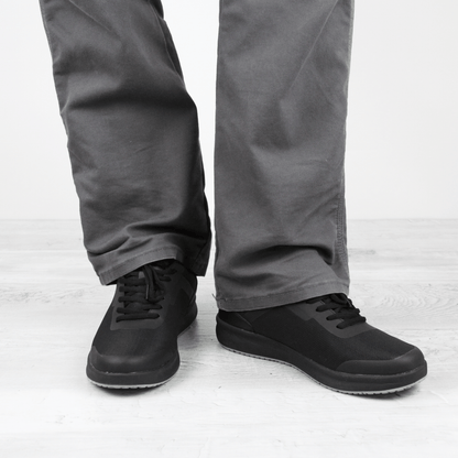 Concave Unisex Sneaker in Black | Sanita