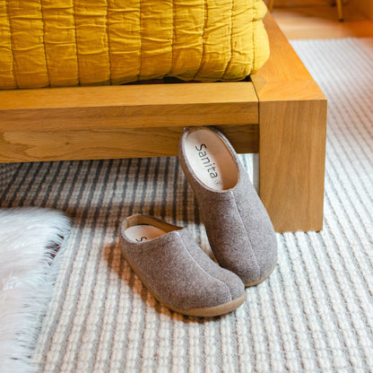 Lodge Slide Unisex Wool Slipper in Stone | Sanita