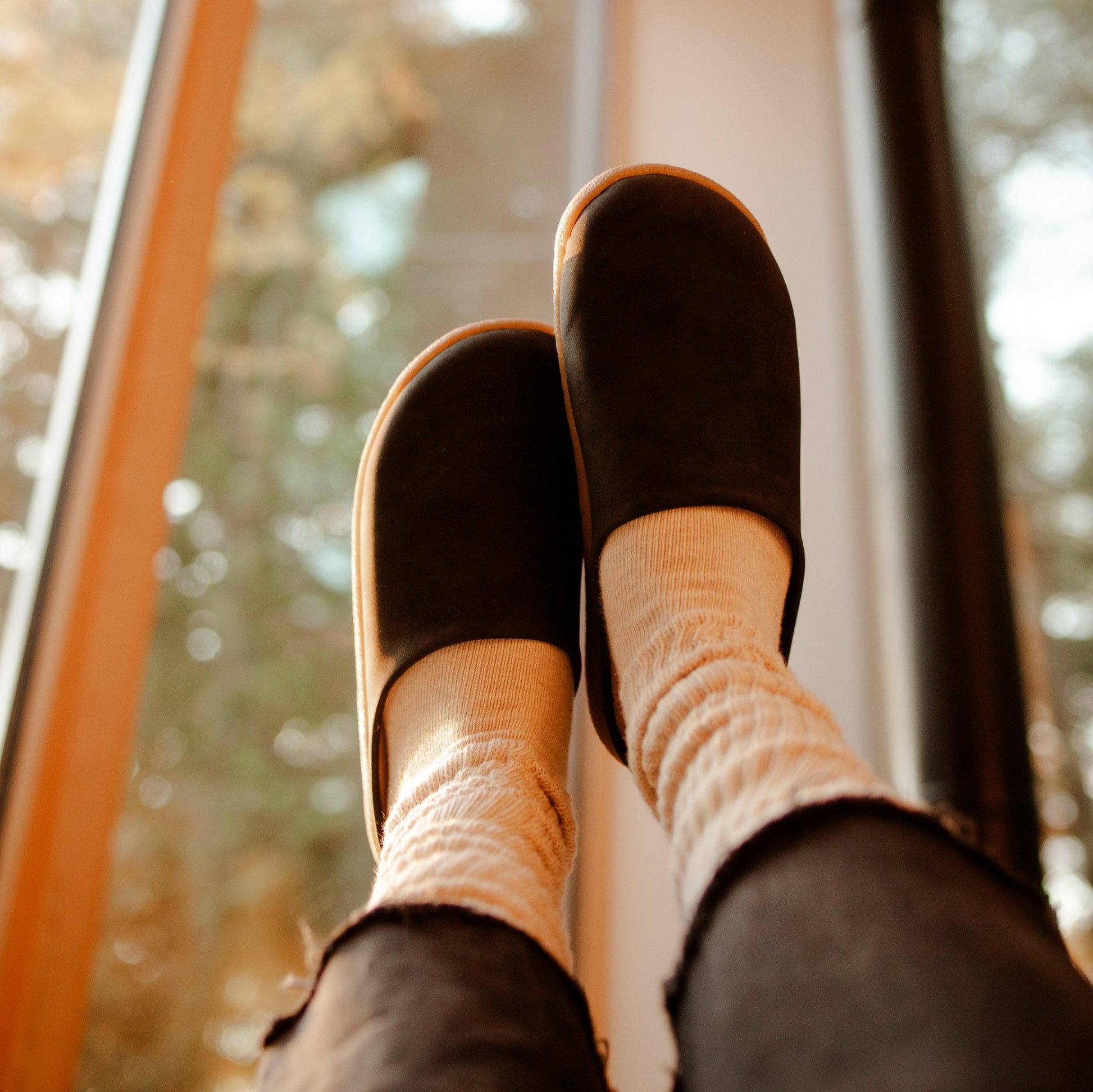 Holsted Unisex Mule Slipper in Black | Sanita