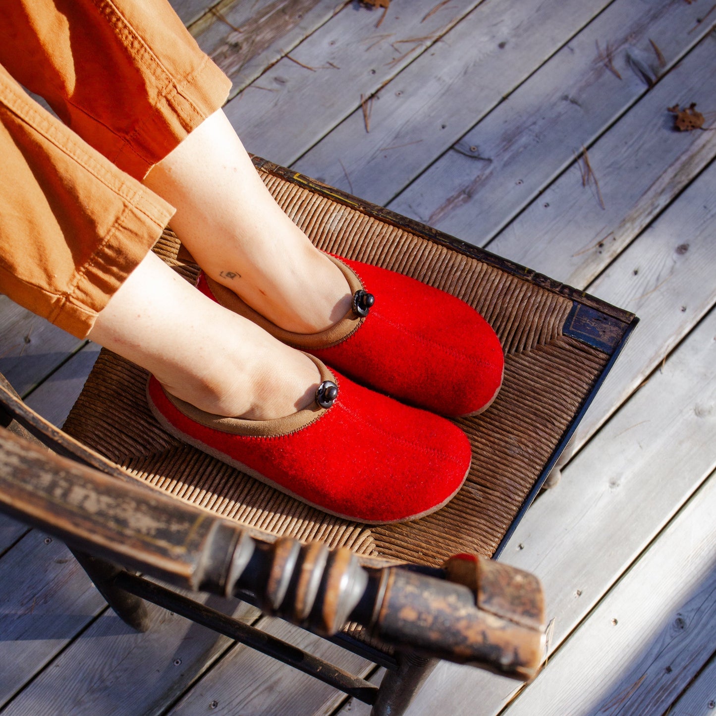 Samso Women's Slipper in Red | Sanita