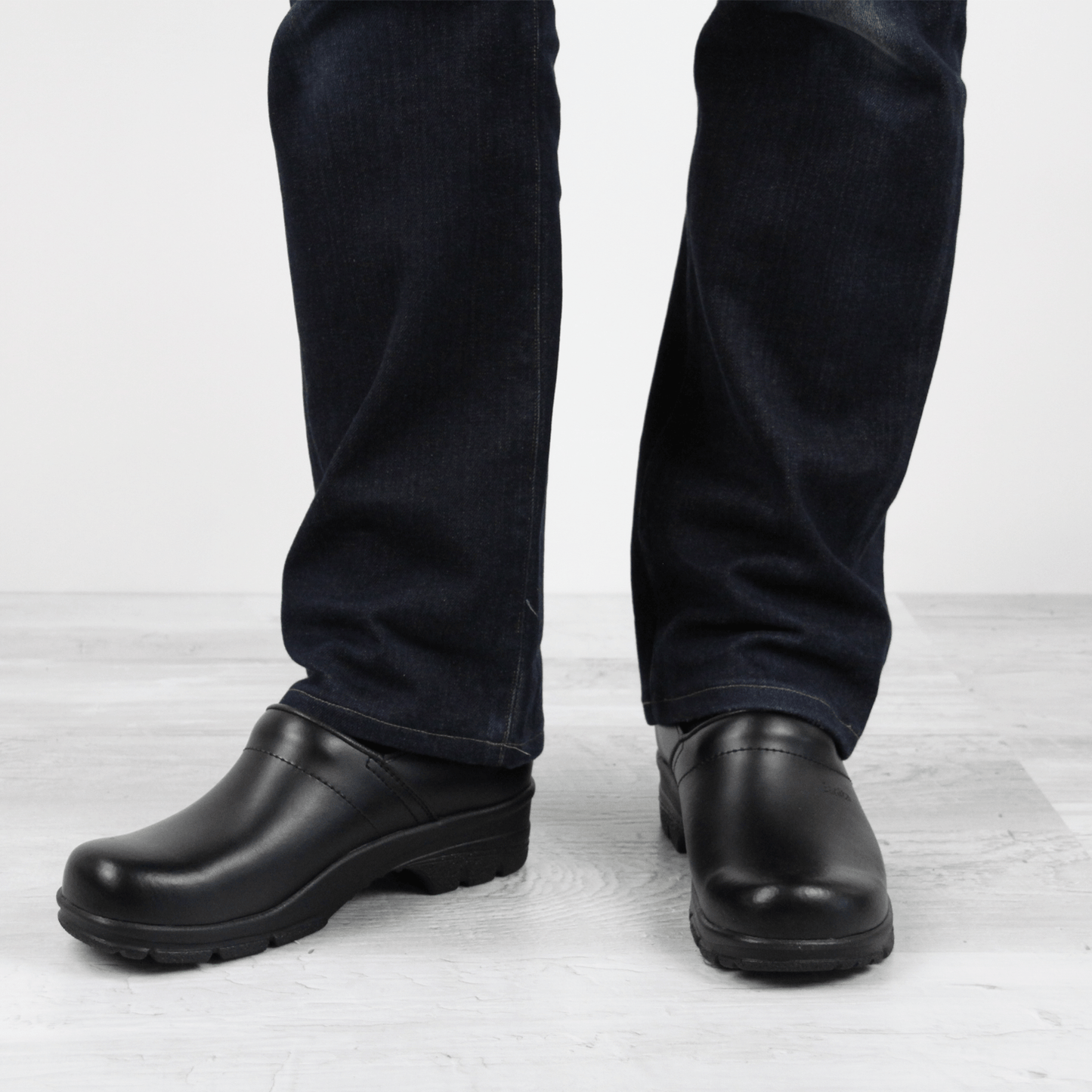 David PU Men's Safety Clog in Black | Sanita