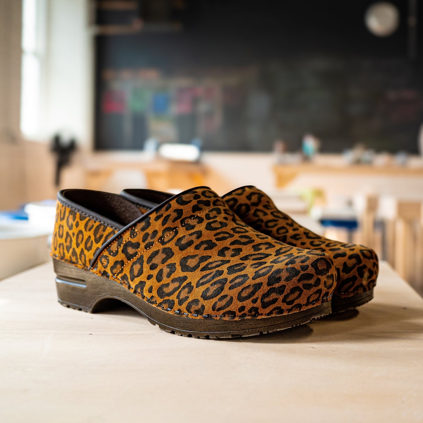 Boteh Women's Clog in Cheetah | Sanita