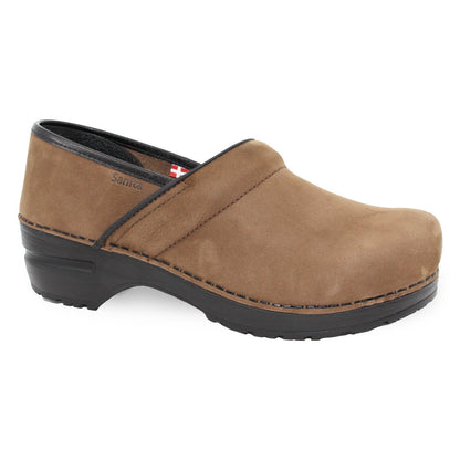 Pro. Oiled Leather Women's Clog in Chocolate | Sanita