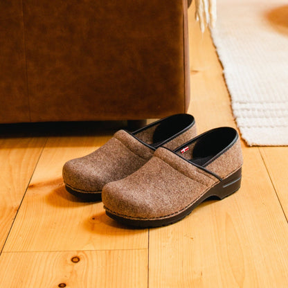 Recycled PET Vegan Clog: Comfort Meets Sustainability | Sanita