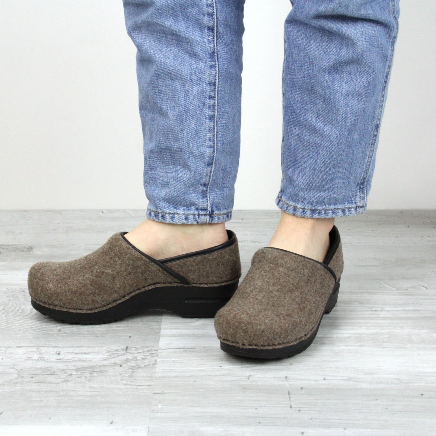 Recycled PET Vegan Clog: Comfort Meets Sustainability | Sanita