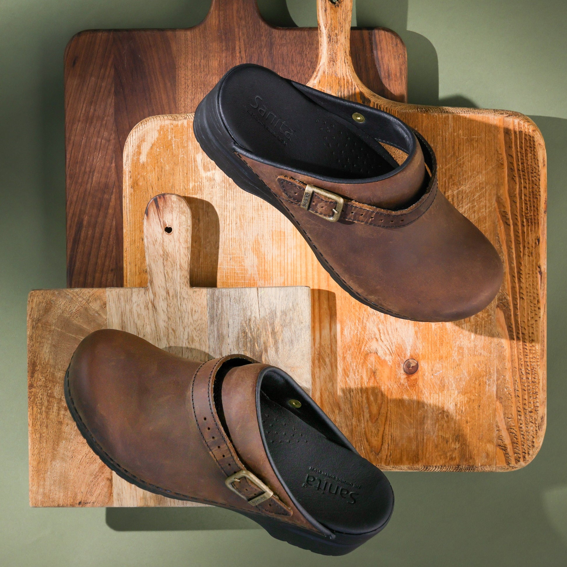 Morse Women's Clog in Antique Brown | Sanita