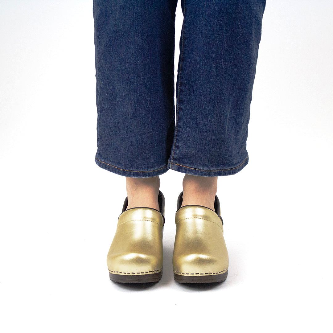 Pro. PU Women's Clog in Gold | Sanita