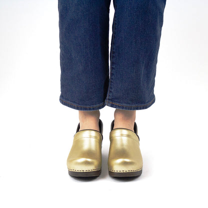 Pro. PU Women's Clog in Gold | Sanita