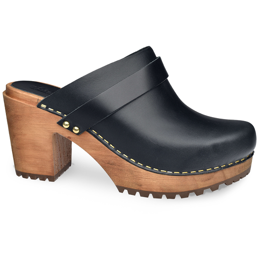 Peleni Women's Wood Clog in Black | Sanita