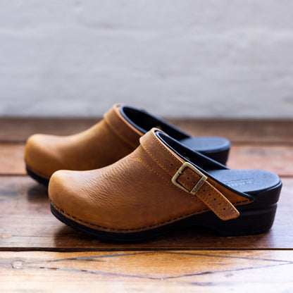 Morse Women's Clog in Chestnut | Sanita